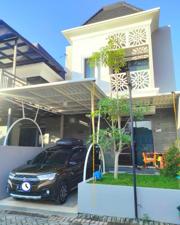 Family Villa Syariah C-37 Batu Batu  Exterior foto